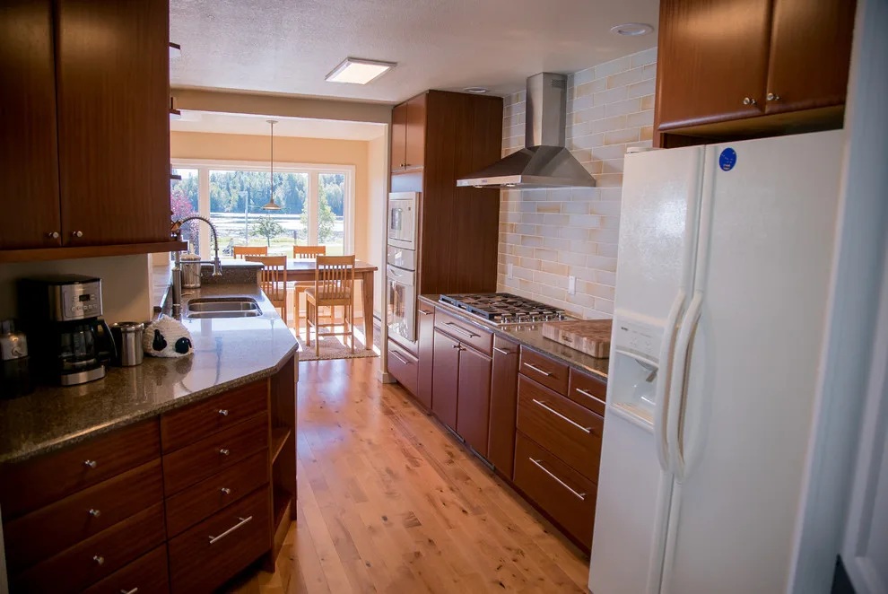 Comfortable and Inviting Condo by Jamie Tamanaha With Florcraft Carpet One - Photo 17