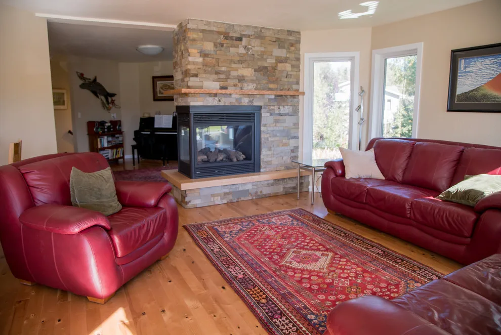 Comfortable and Inviting Condo by Jamie Tamanaha With Florcraft Carpet One - Photo 19