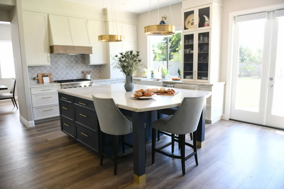 Comforting Charm: Blending Tradition with Modernity by Lori Ramsay Design - Photo 32