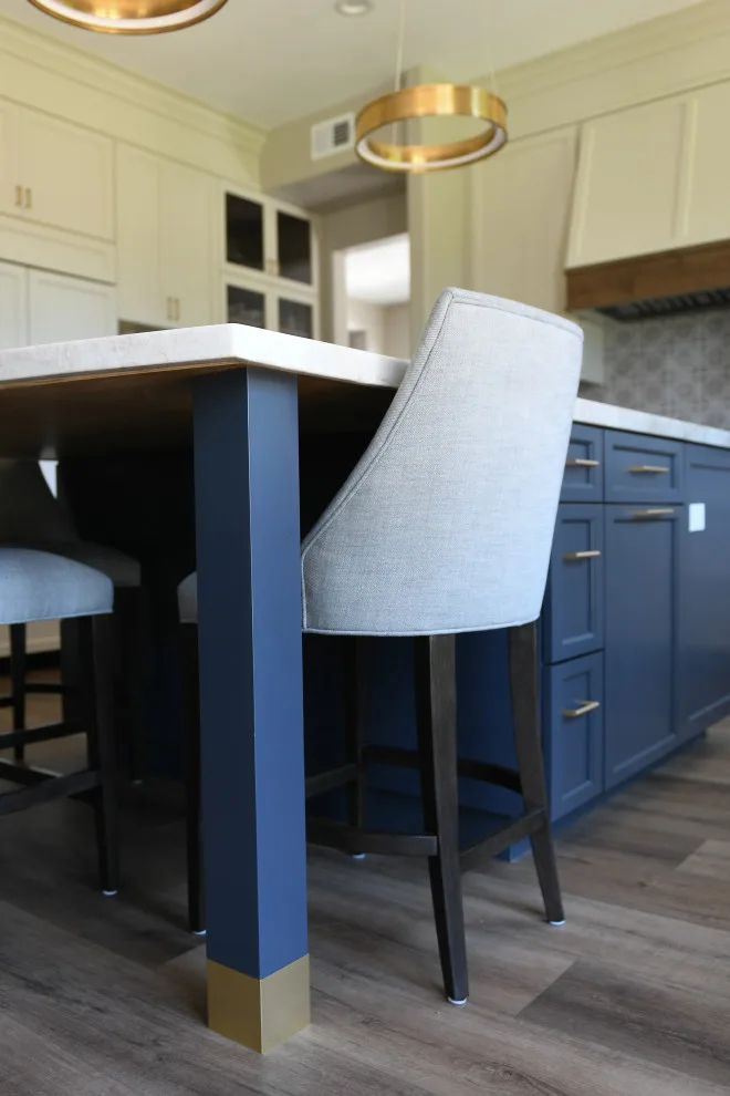 Comforting Charm: Blending Tradition with Modernity by Lori Ramsay Design - Photo 29