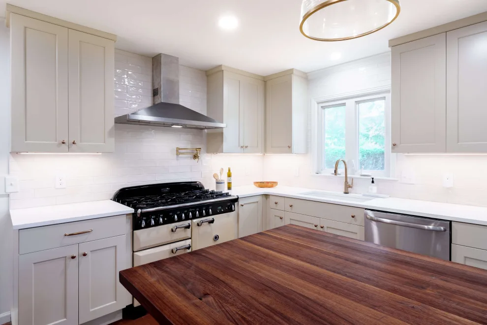 Cozy Classic Franklin Kitchen by Spring Hill Design And Woodcraft - Photo 5