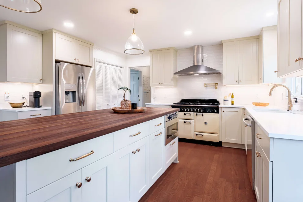 Cozy Classic Franklin Kitchen by Spring Hill Design And Woodcraft - Photo 6
