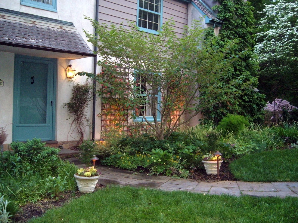 Landscape lighting 2 by EG Rall Jr Landscape Design & Horticultural Srvs - Photo 3