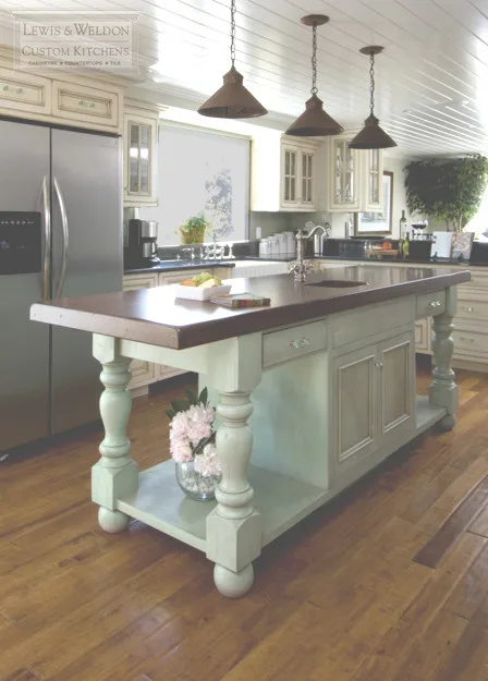 Yarmouth West by Lewis & Weldon Custom Kitchens - Photo 6