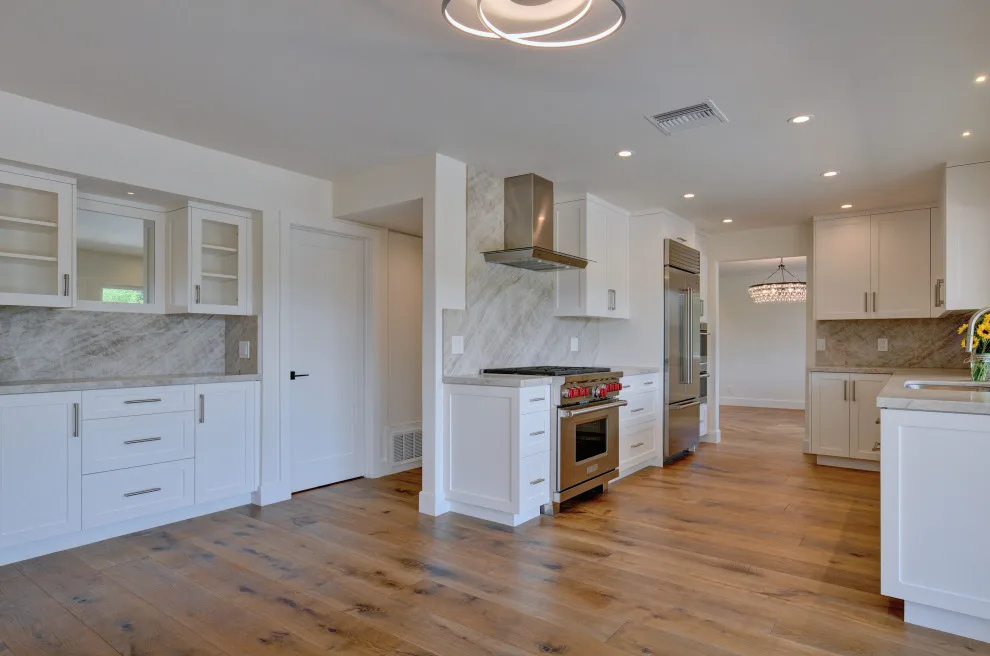 Westlake Village Executive Complete Renovation by Hue Of You Decor, LLC - Photo 8