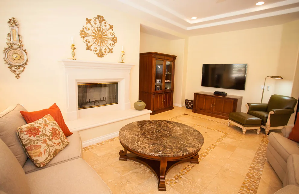 Hue Of You Decor, LLC - Photo 11