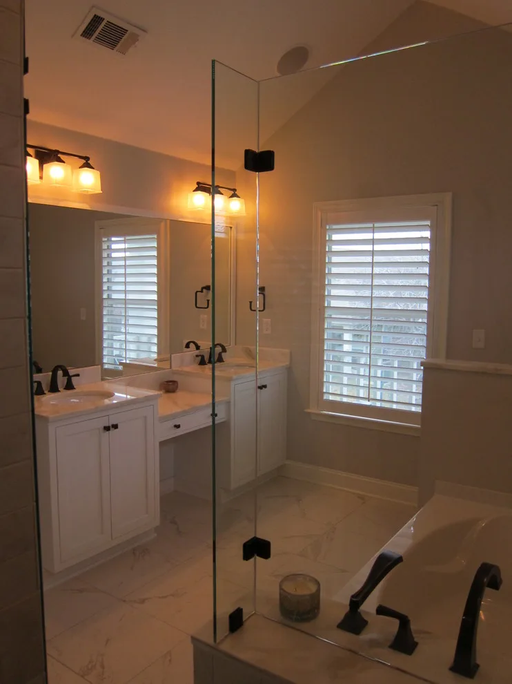 Ivory Soak by Kitchens Unlimited - Photo 3