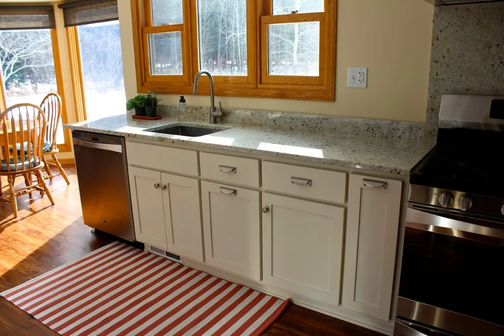 Modern Wilson Kitchen by Frontier Craftsmen - Photo 2