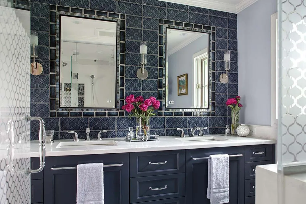 Wood-Style Bathrooms by Modern Kitchens By MKS Ind. - Photo 3