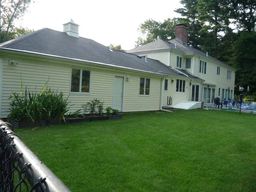 Wayland - Timeless Siding - Vintage Ivory by United Home Experts - Photo 4