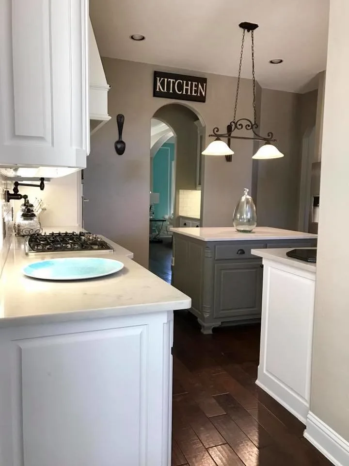 Culinary Space Transformation by Hardy's Painting - Photo 8