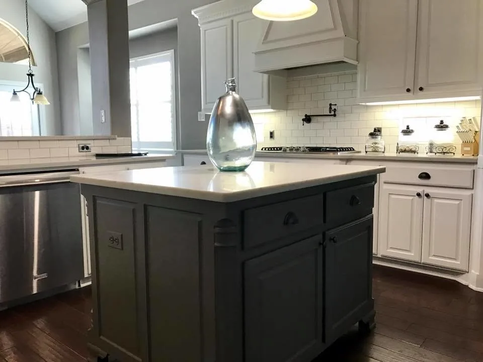 Culinary Space Transformation by Hardy's Painting - Photo 4