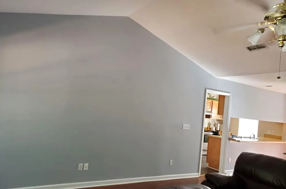 A Woman's Touch Painting Services - Photo 13