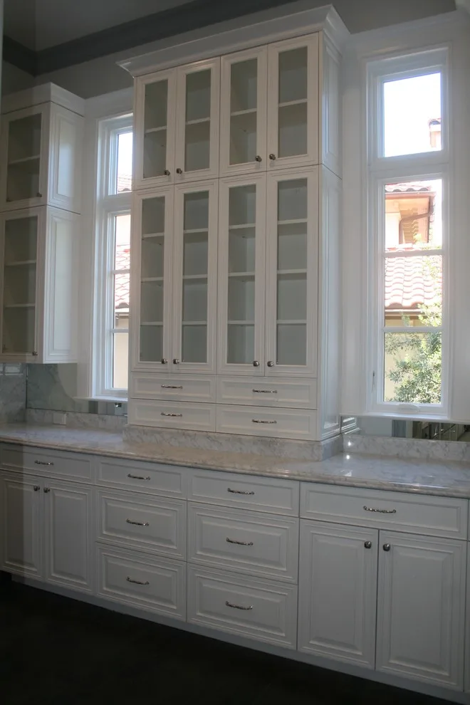 Colonial Residence on the Westside by J & V Painting - Photo 9