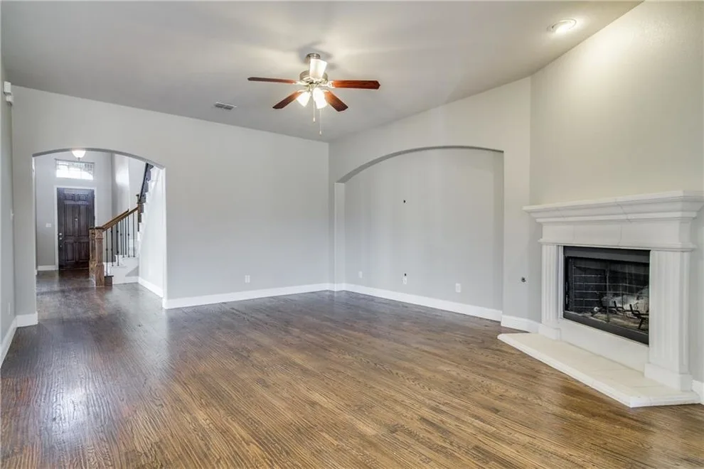 Interior Spaces by DFW Painting - Photo 17