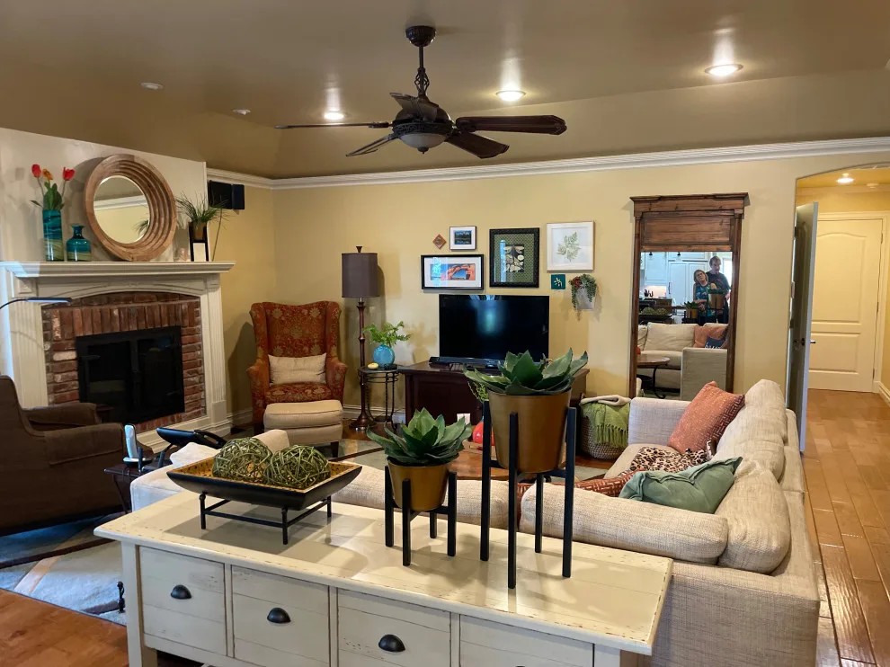 Interior Design by Hometown Renovations - Photo 23