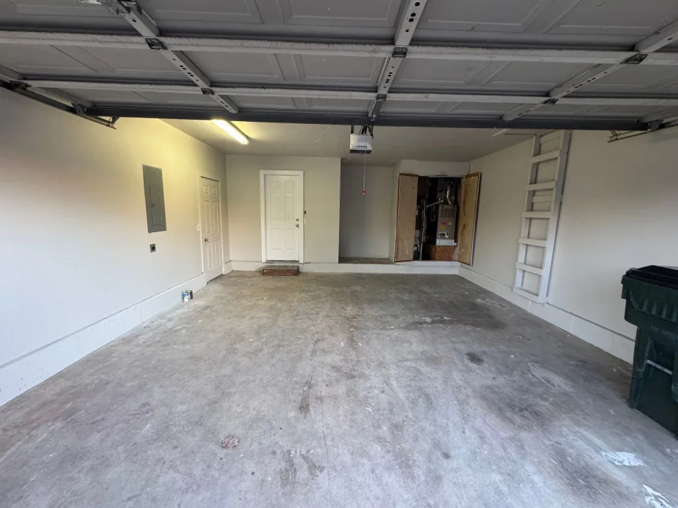 Interior Design by Hometown Renovations - Photo 7