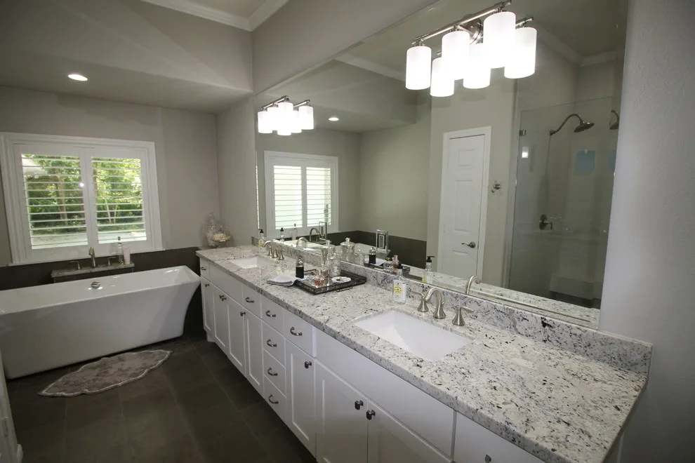 Kingwood Texas Simpson Home by Carnival Custom Painting - Photo 12