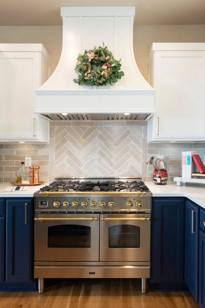 Bellevue Kitchen Cabinets by Jack's Ever GREEN Painting Corp. - Photo 2