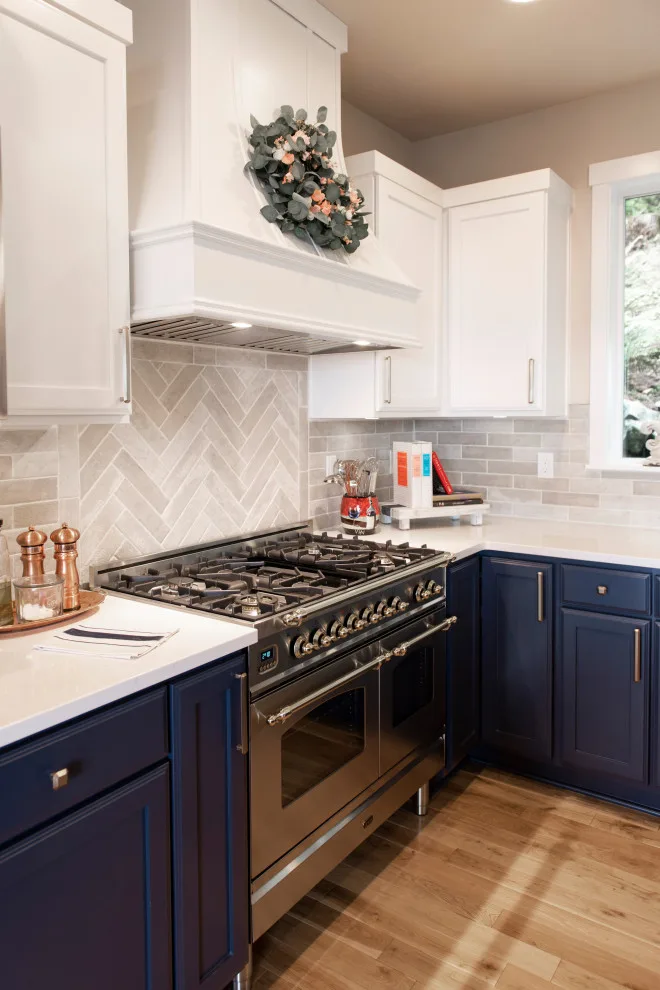 Bellevue Kitchen Cabinets by Jack's Ever GREEN Painting Corp. - Photo 8