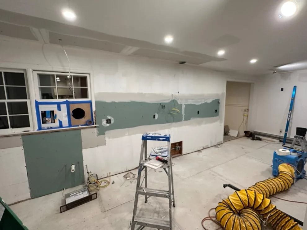 KITCHEN REMODELING by D.A. Modern Touch Painting & Carpentry LLC - Photo 9