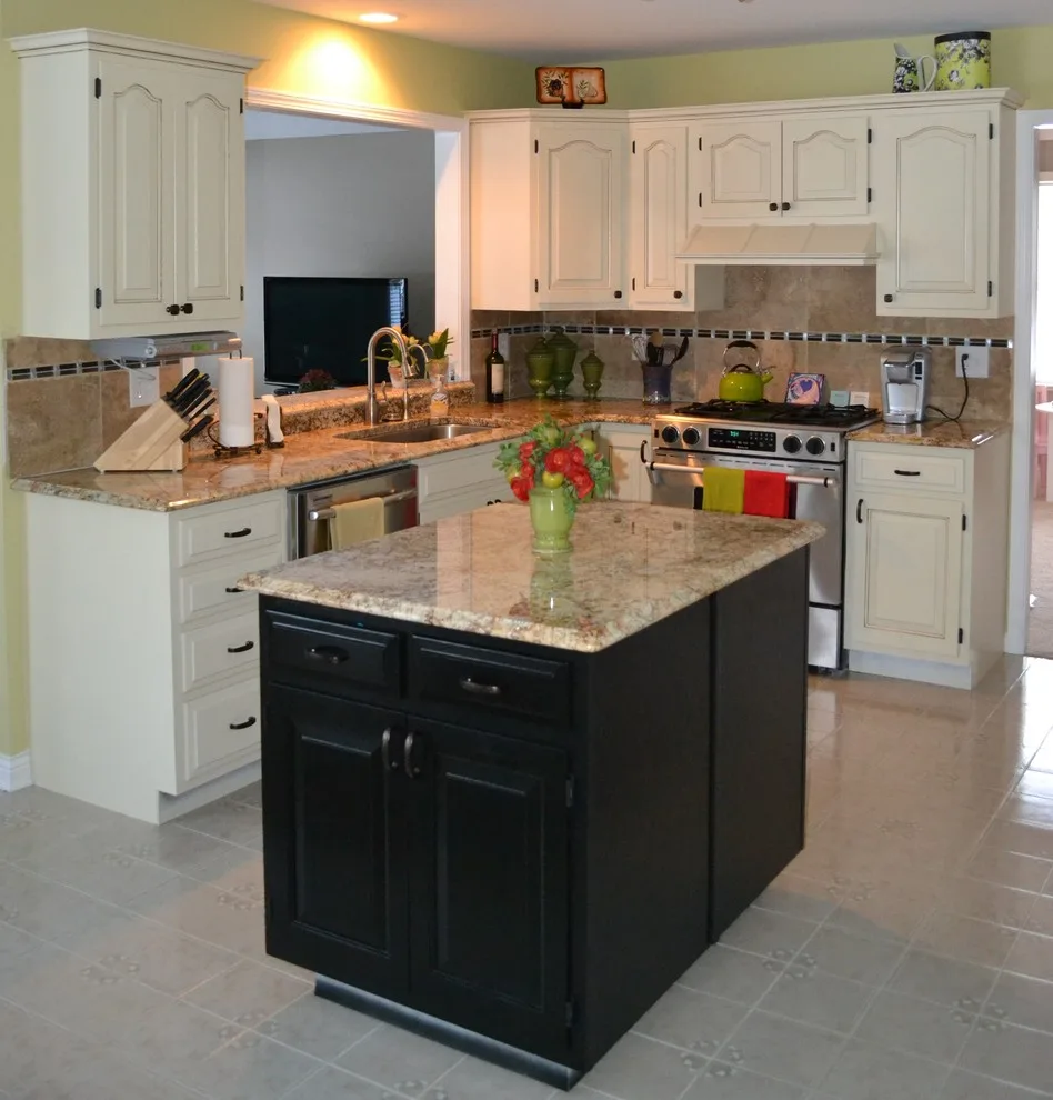Kitchen Makeover (Before and After) by PMV Painting - Photo 3