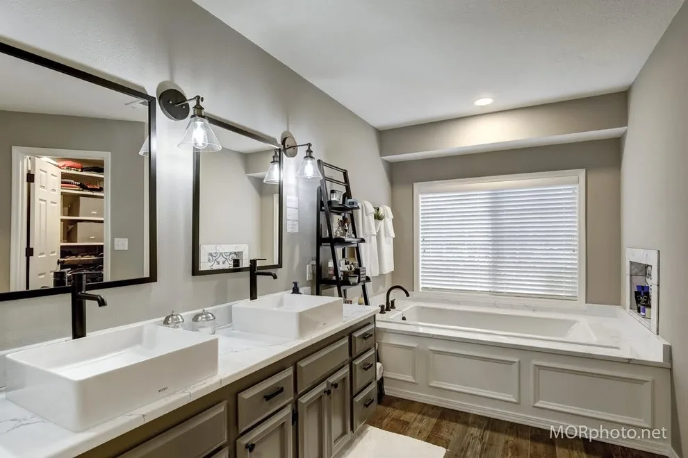 Five Oaks Home Renovation by Sisu Painting Inc. - Photo 12