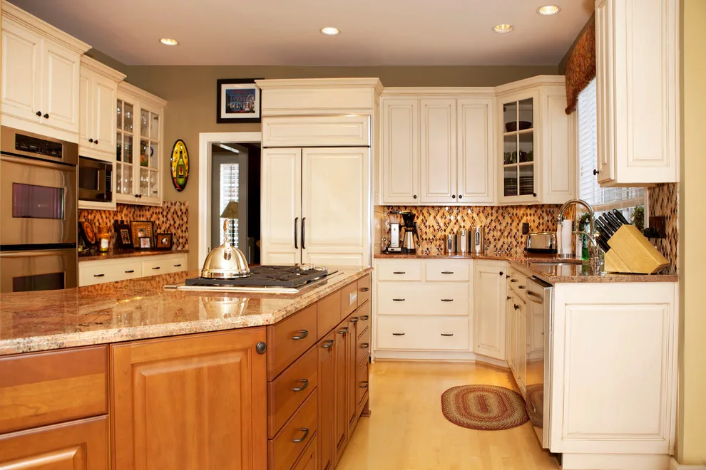 Lake Oswego Cabinet Glazing for Kitchens by Sisu Painting Inc. - Photo 7