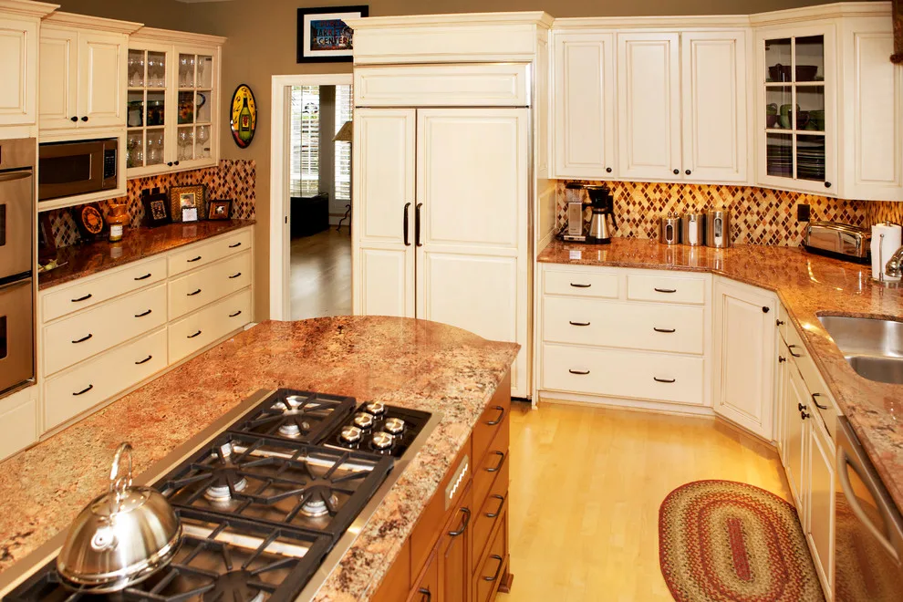 Lake Oswego Cabinet Glazing for Kitchens by Sisu Painting Inc. - Photo 2