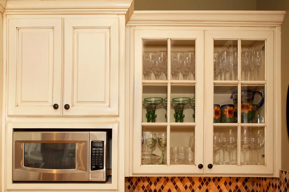 Lake Oswego Cabinet Glazing for Kitchens by Sisu Painting Inc. - Photo 6