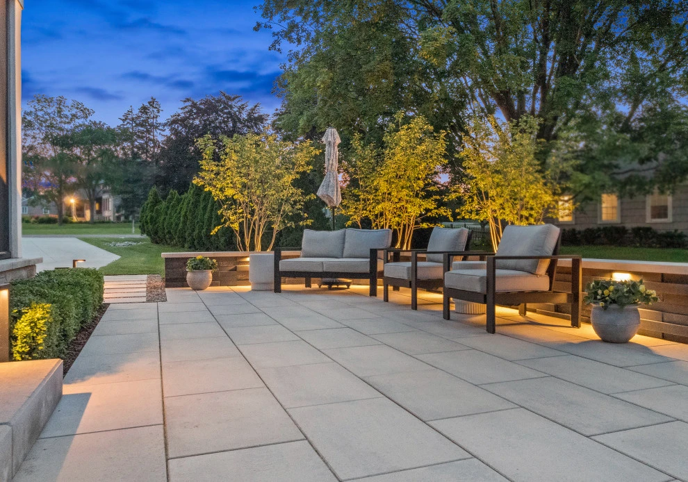 Modern Outdoor Entertaining by Four Seasons Garden Center & Custom Landscape - Photo 3