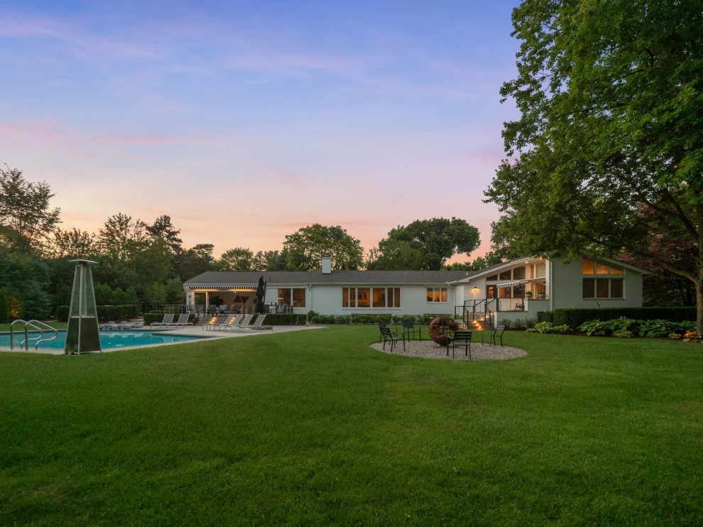 Bloomfield Hills, MI - Poolside Paradise by Four Seasons Garden Center & Custom Landscape - Photo 2