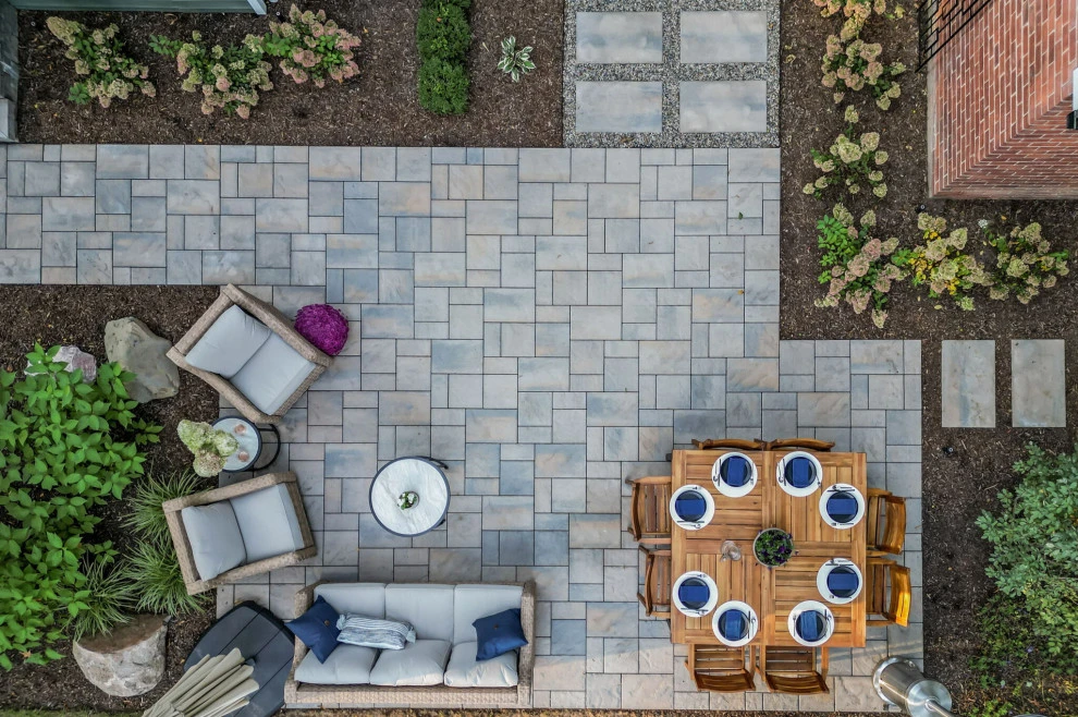 Berkley, MI - A Cottage in the City by Four Seasons Garden Center & Custom Landscape - Photo 4