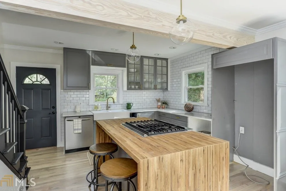 Opulent Timber Isle by Edje Construction - Photo 3