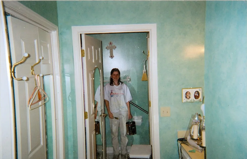 Male And Female Painting Team - Photo 8