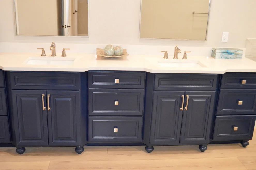 Cabinet Refinishing by Masterpiece Painting And Cabinetry LLC - Photo 4