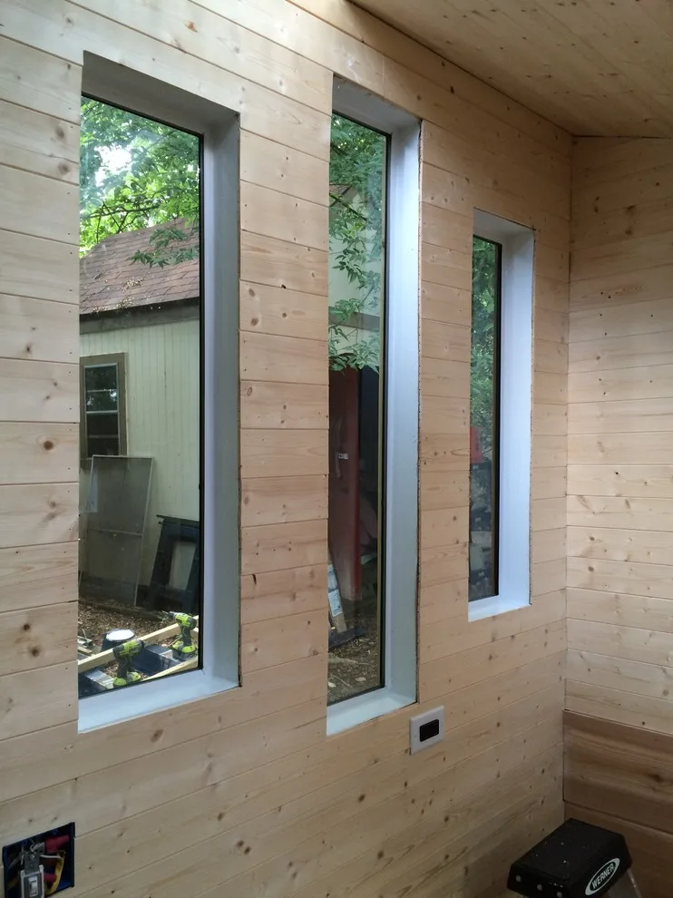 89 Square Foot Mobile Tiny Cabin by Fox Brothers Painting - Photo 4