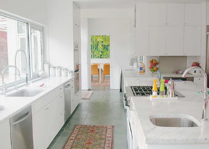 Contemporary Residence in Chapel Hill by Anderson Painting - Photo 4