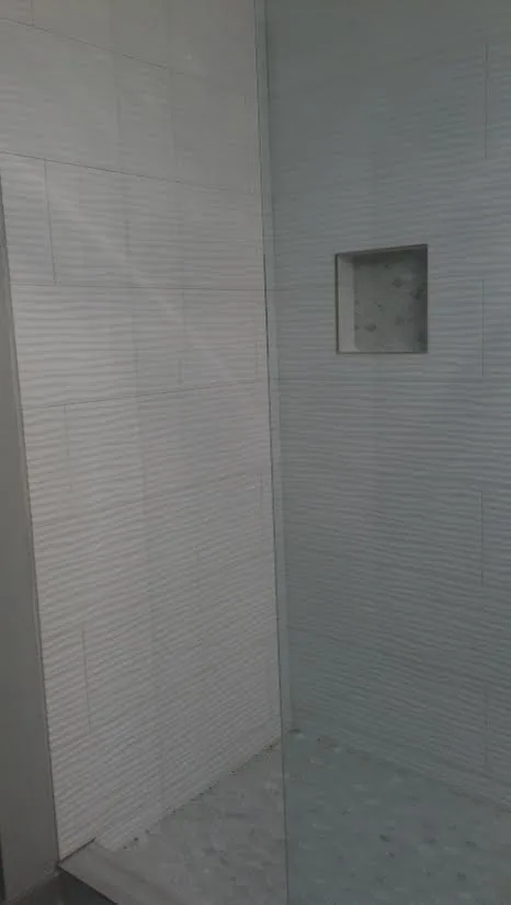 L's Apartment by Guy The Painter - Photo 8