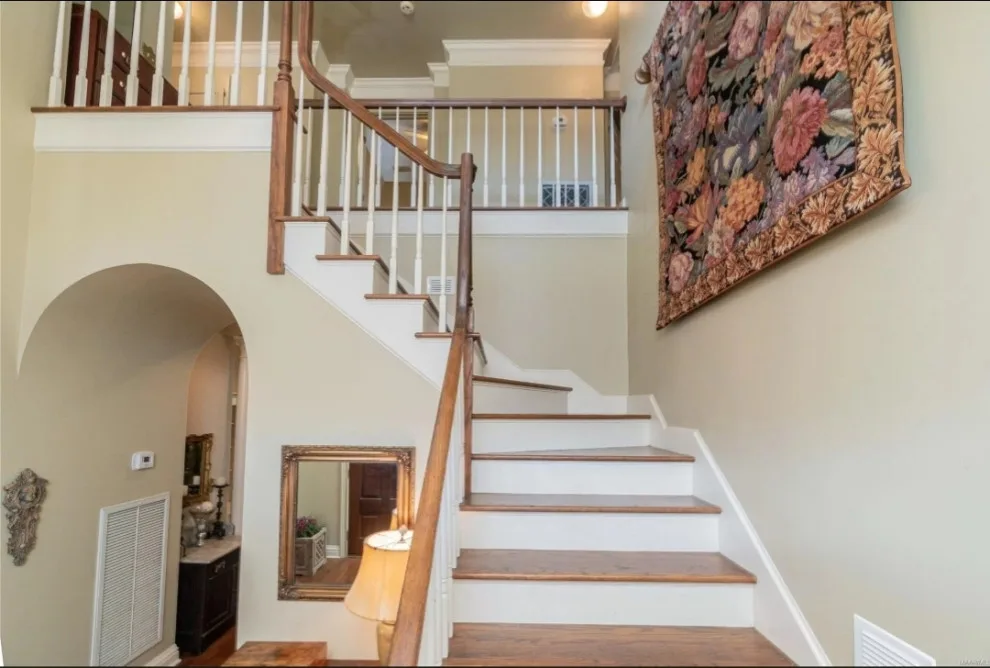 MR Lopez Painter LLC - Photo 10