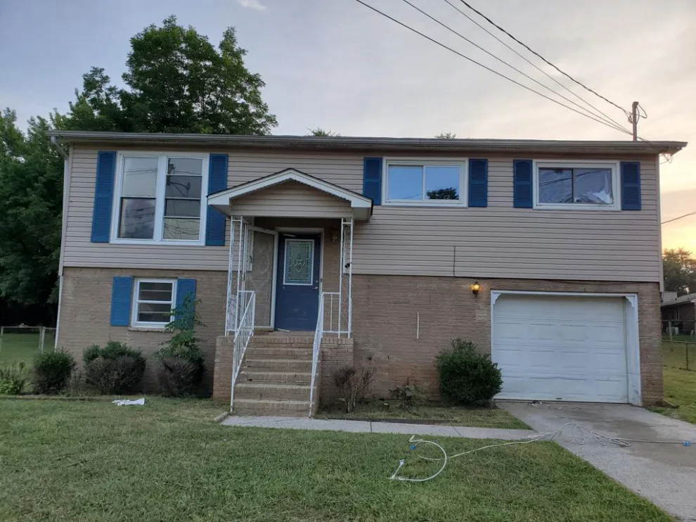 Guzman Painting Services LLC - Photo 14