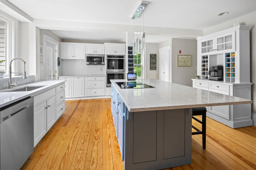 Norwell Cabinet Refinishing and Bespoke Carpentry by Premiere Pros - Photo 2