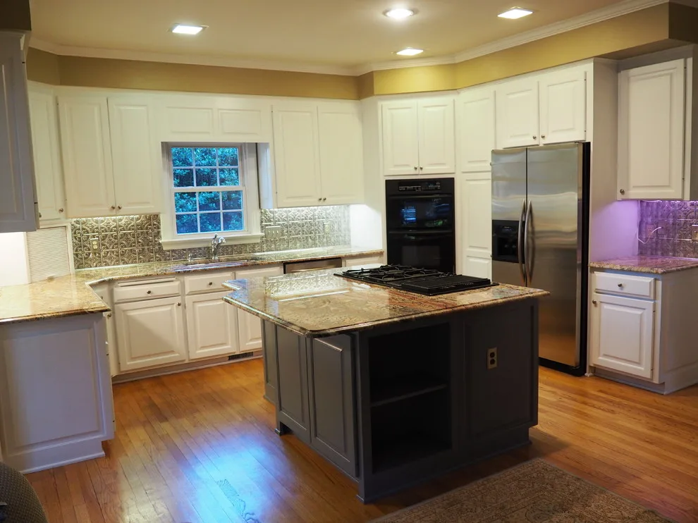 Wallscapers Kitchen & Bath Innovations - Photo 2