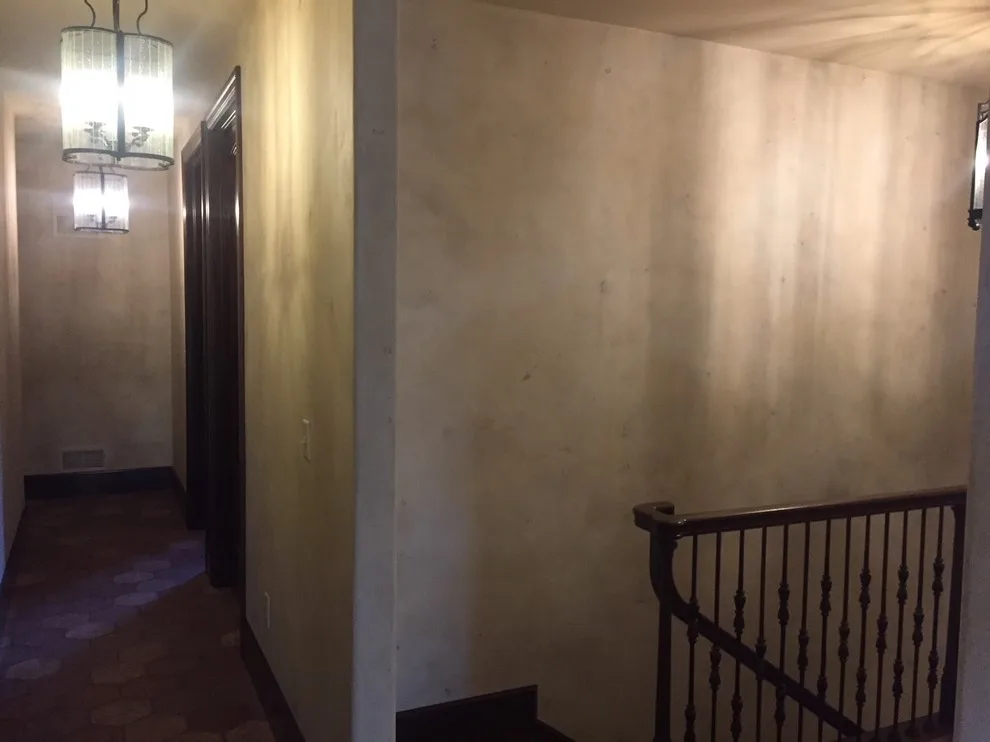 European stucco finish by Tom Henman Decorative Painting, LLC - Photo 2