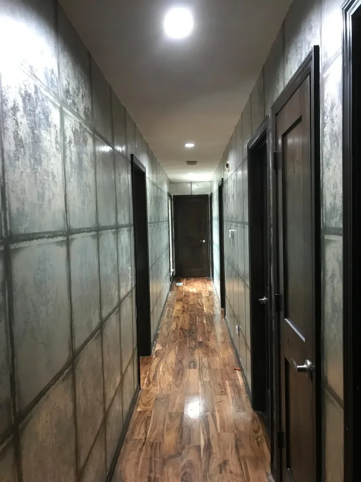 Cathy's Wallpapering - Photo 2