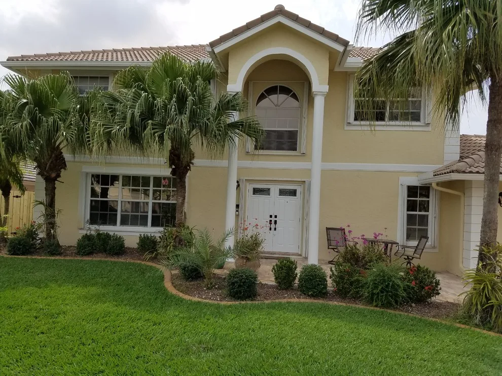 Greg's Custom Painting & Pressure Cleaning - Photo 13