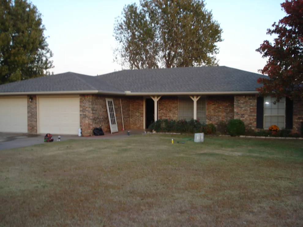 Decorated Dwellings by Savory's Construction And Painting - Photo 37