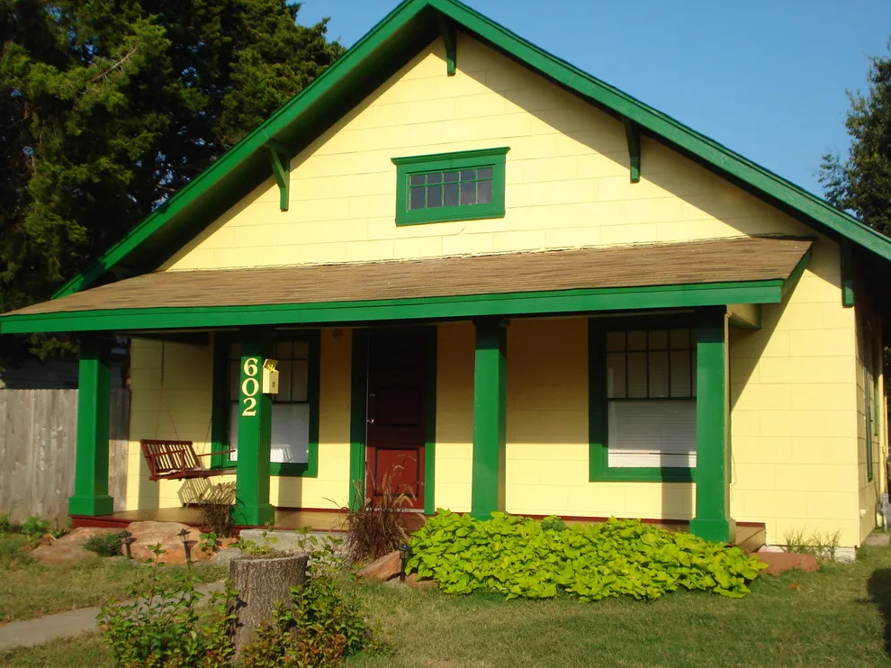 Decorated Dwellings by Savory's Construction And Painting - Photo 53