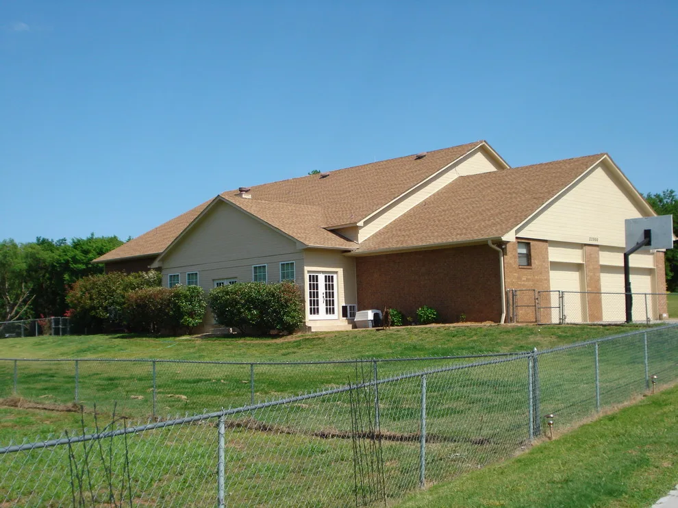 Decorated Dwellings by Savory's Construction And Painting - Photo 55