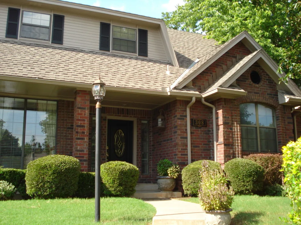 Decorated Dwellings by Savory's Construction And Painting - Photo 34